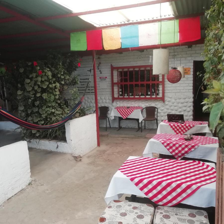 ホテル Hostal Caminos De スエスカ エクステリア 写真