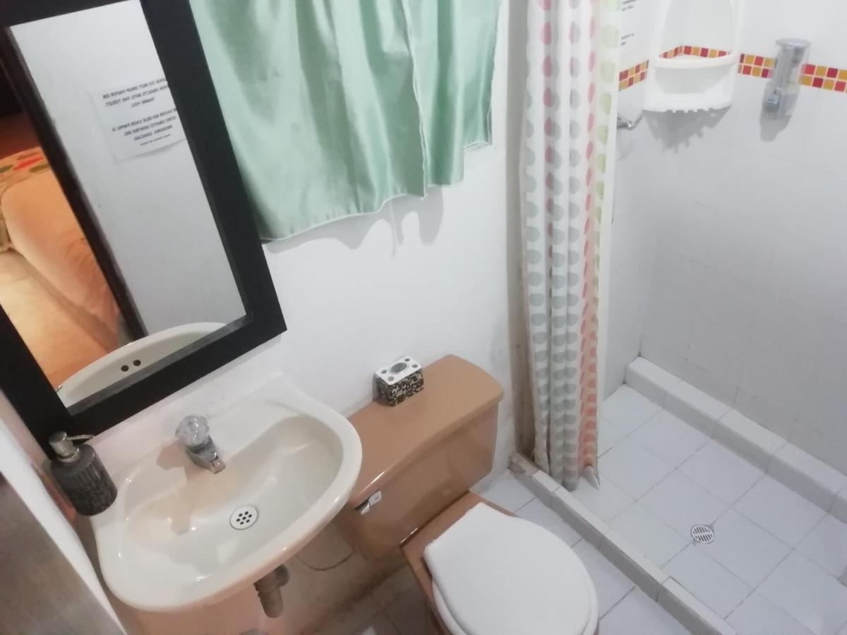 ホテル Hostal Caminos De スエスカ エクステリア 写真