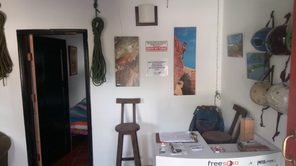 ホテル Hostal Caminos De スエスカ エクステリア 写真